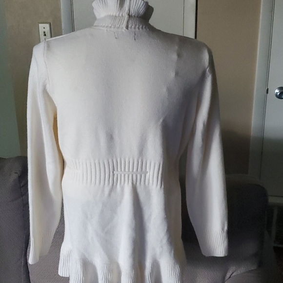 Cardigan - Picture 5 of 11